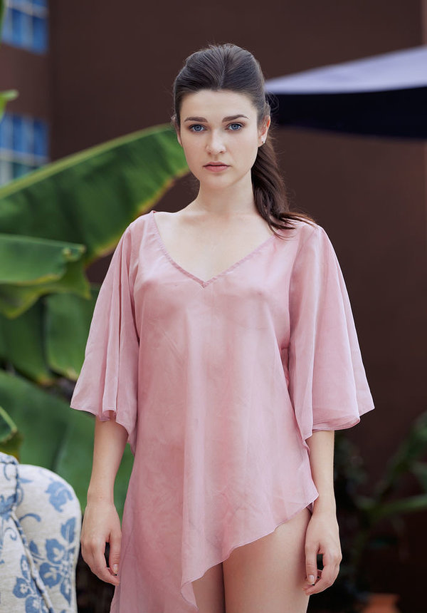 Нелли, 20