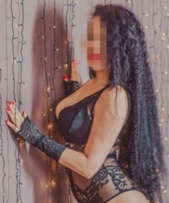 Полина, 24
